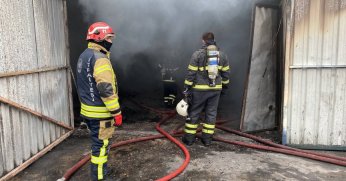 Kömür imalatı yapılan iş yeri alev alev yandı