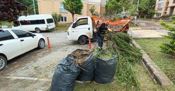 Kendisi Küçük, Hizmeti Büyük Çöp Taksiler ile Temizliğe Devam
