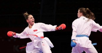 Kağıtsporlu Gülsen, Akdeniz Karate Şampiyonu oldu