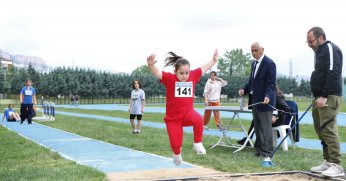 Özel sporcular Türkiye Şampiyonasına gidiyor