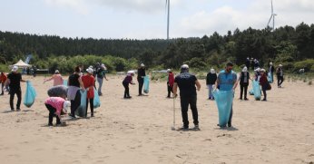 Uzunkum Sahili’nde kıyı temizliği yapıldı