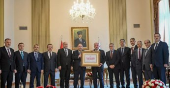 Cumhurbaşkanı Erdoğan'ın mazbatası teslim edildi