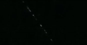 Gökyüzünde beliren sıralı ışık merak uyandırdı