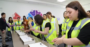Genç kızlar enerji sektörünü tanıdı