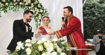 Başkan Özlü Türkiye Yüzyılı’nın İlk Nikâhlarını Kıydı