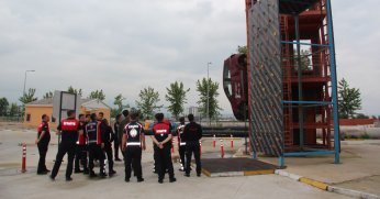Büyükşehir’den 10 yılda 2.171 İtfaiyeciye eğitim