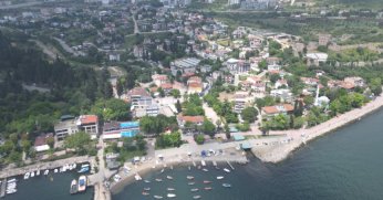 2 bin nüfuslu mahalle market istiyor