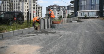 Çayırova'nın kaldırımları yenileniyor