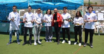 Lise öğrencileri Bilim Şenliği'nde projelerini sergiledi