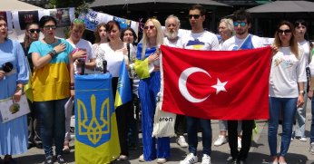 Ukraynalılar ülkelerindeki hidroelektrik santralinin vurulmasına sessiz kalmadı