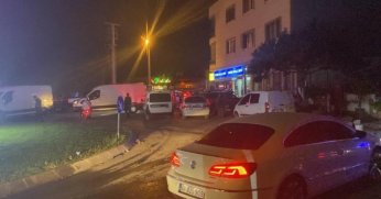 Satışı yasak zaman diliminde alkol alma ısrarının sonu kötü bitti: 2 yaralı