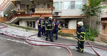 Evini ateşe verdi, ekipler seferber oldu