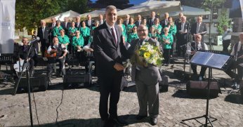 TÜRK HALK MÜZİĞİ EZGİLERİ YALI EVLERİ’NDEN YÜKSELDİ