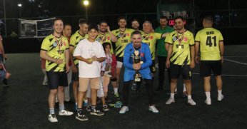 Sağlık çalışanları turnuvada ter döktü