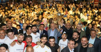 Derince’de ŞAMPİYONLUK Coşkusu