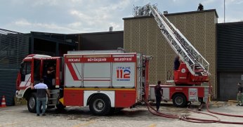 Restoranın bacasında çıkan yangın korkuttu