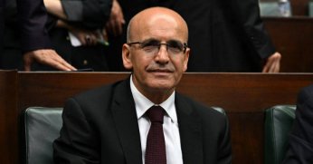 Merkez Bankası'nın kararı sonrası ilk açıklama: Bakan Şimşek dolarizasyona vurgu yaptı