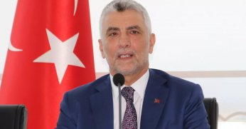 Bakan Bolat duyurdu: İhracatta tarihi rekor, günlük 2 milyar dolar eşiğini aşıldı