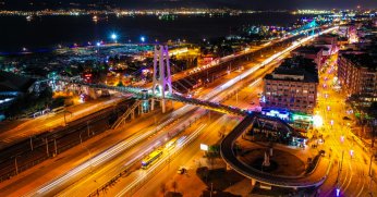 Büyükşehir geceyi gündüze çeviriyor