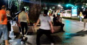 Önce izlediler sonra dayanamayıp dans ettiler