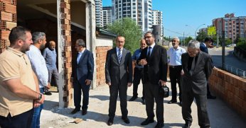 Vali Yavuz Yapımı Devam Eden Kur'an Kursu İnşaatında İncelemelerde Bulundu