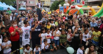 “Bizim Sokakta Şenlik Var”