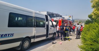 Servis minibüsünde yangın çıktı