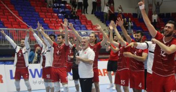 AVRUPA ŞAMPİYONASI'NDAKİ BAŞARI GÖLCÜK'ÜN GURURU OLDU