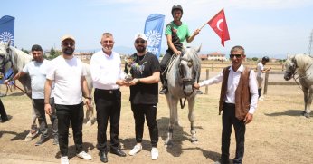 RAHVAN ATLAR DEĞİRMENDERE’DE ŞAMPİYONLUĞA KOŞTU