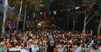 Alikahya’da gündüz ayrı gece ayrı eğlence