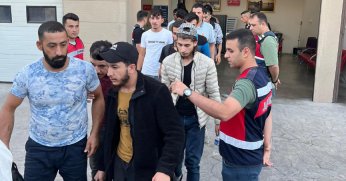 Kocaeli ve çevre illerde yakalanan 37 düzensiz göçmen sınır dışı edildi