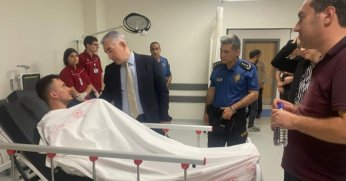 Emniyet Müdürü Karaduman ateş açılarak yaralanan polis memurunu ziyaret etti