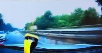 TEM'de 3 kişinin yaralandığı kazanın görüntüleri ortaya çıktı