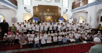 Yaz Kuran kurslari kapanis programiyla sona erdi