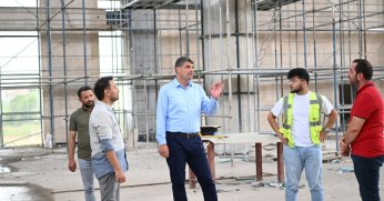 BAŞKAN KOCAMAN KENT MEYDANI CAMİİ’Nİ İNCELEDİ