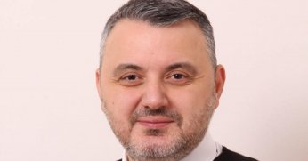 AK Parti'de Gürsel'in yerine Ergelen geldi