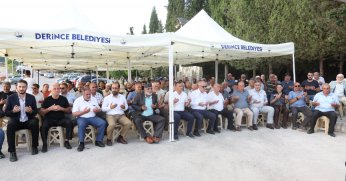 Derince’de Dualar Deprem Şehitlerimiz İçin