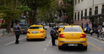 Büyükşehir ticari taksileri denetliyor