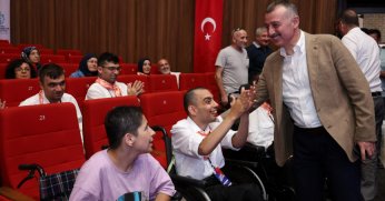 Büyükakın çifti özel çocukların ailelerine umut aşıladı