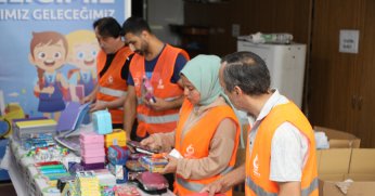 Çayırova Belediyesi kırtasiye yardımı yapacak