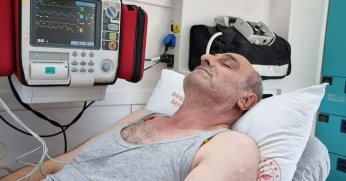 Eski ilçe başkanı kalp krizi geçirdi