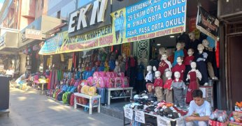 Okul kıyafeti alırken çocuğunuz sağlığından olmasın