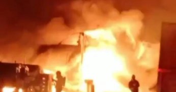 Kocaeli’de asfalt eritme tankında patlama: 2 yaralı