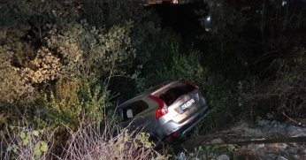 Lüks cip yeşillik alana düştü : 1 yaralı