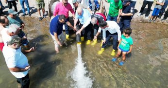 EŞME’DE SAPANCA GÖLÜNE 100 BİN SAZAN SALINDI