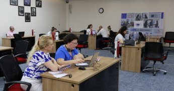 32 ÜLKEDEN 473 FİRMAYLA- 947 İŞ GÖRÜŞMESİ