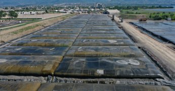 Büyükşehir’e dip çamuru ödülü