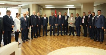 Başkan Büyükakın: Türkiye’nin geleceğine ışık tutuyorsunuz