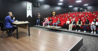 Başkan Çiftçi, üniversiteyi kazanan gençlerle buluştu