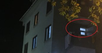 Elinde bıçakla eşini ve 2 yaşındaki çocuğunu esir aldı